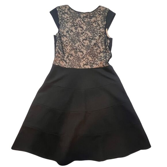 Betsy Johnson Cocktail Dress 10 Black Floral Lace Cap Sleeve Asymmetrical Flare - Picture 5 of 11